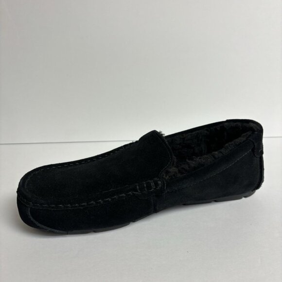 Koolaburra Men’s Tipton Black Suede Slippers, Size 9 M main image 5
